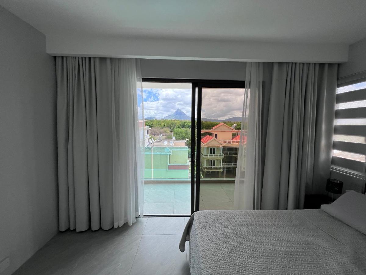 Top-Floor Modern 3Bd Penthouse With Beautiful Mountain View Terrace - 5 Min Walk To Beach Flic en Flac Экстерьер фото